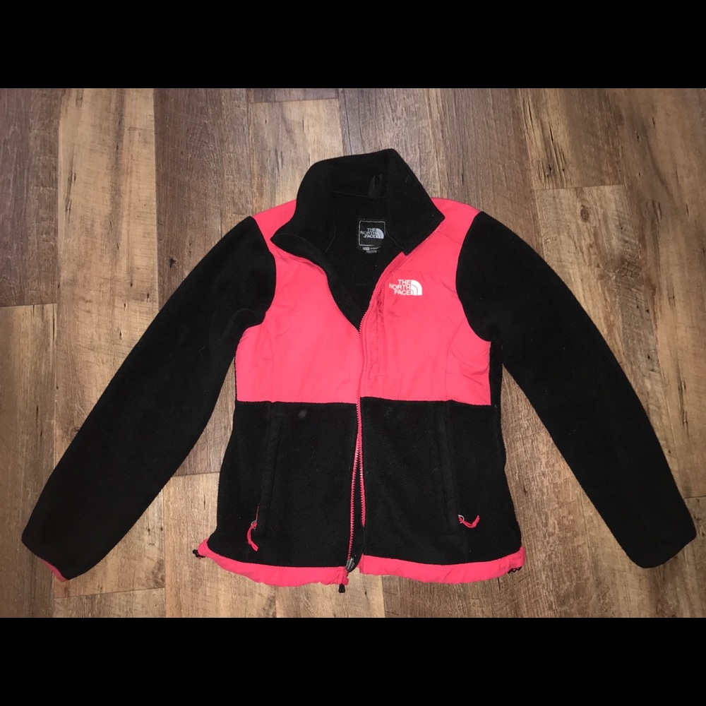 Women’s North Face Sweater